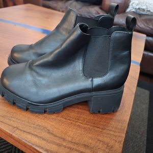 Forever 21 Glossy Black Ankle Booties
